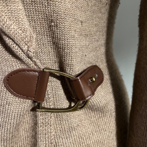 Sweater - Picture 3 of 4